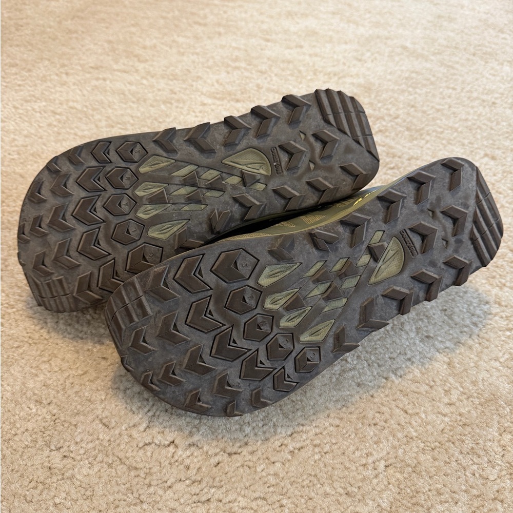 Women’s Altra Lone Peak 8 - Picture 6 of 6